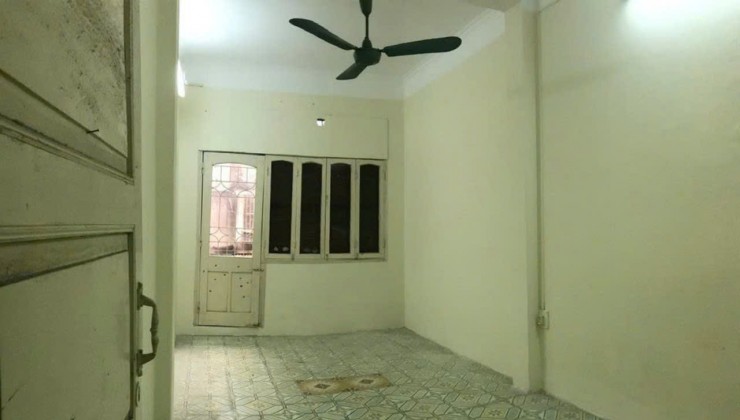 CHO THUÊ NHÀ LÀM VP CÔNG TY,  VỪA Ở VỪA KD PHỐ NGÔ QUYỀN, 3 TẦNG, 40M2, 4 N, 11 TRIỆU